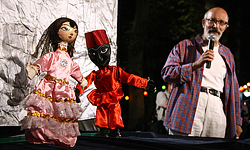 استقبال 2 هزار نفری مردم از نمایش عروسکی "قصه بخت"